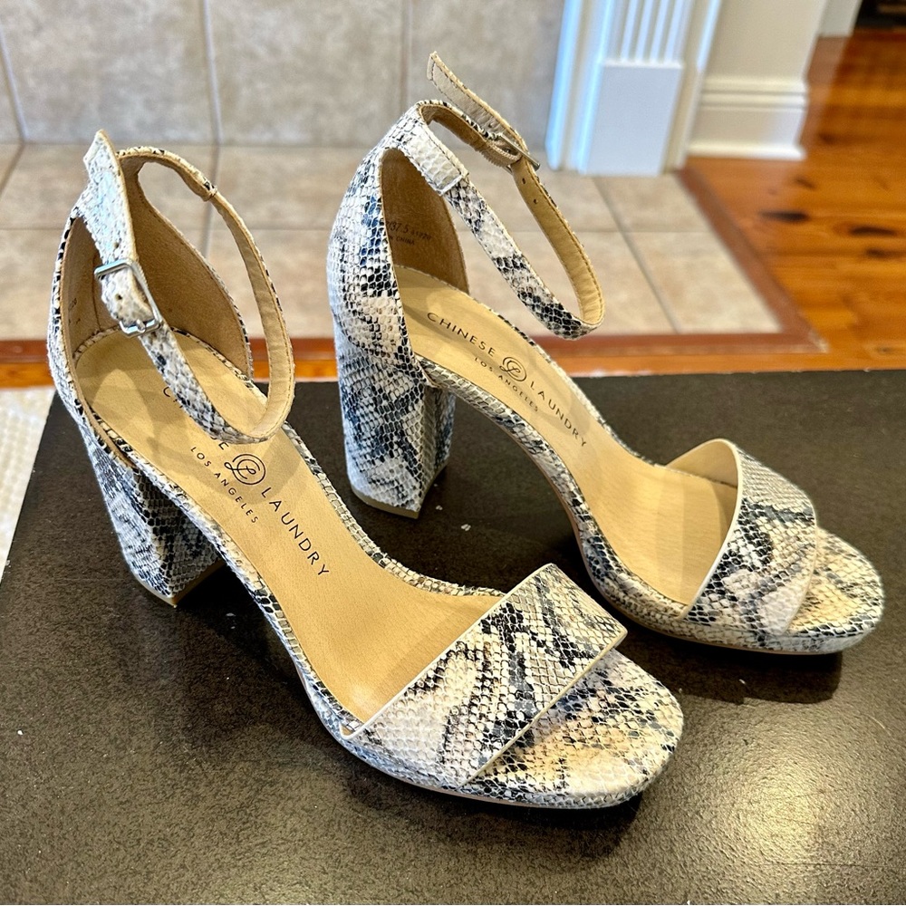 Snakeskin Chinese Laundry heels!